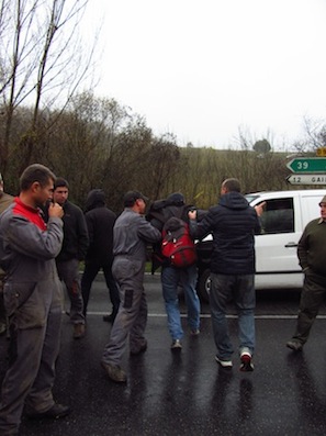 Au Testet, la <span class="caps">FDSEA</span> entretient un climat de violence et menace les opposants au barrage