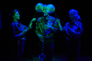 «<small class="fine d-inline"> </small>Insectes : histoire en (des)équilibre<small class="fine d-inline"> </small>», au théâtre, à Corbas (métropole de Lyon)