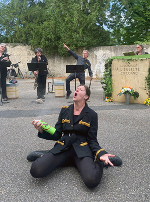 Hommage à l'insecte inconnu, à Vénissieux (métropole de Lyon)