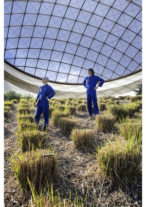 «<small class="fine d-inline"> </small>Biosphère<small class="fine d-inline"> </small>», spectacle d'après une histoire vraie, à Paris