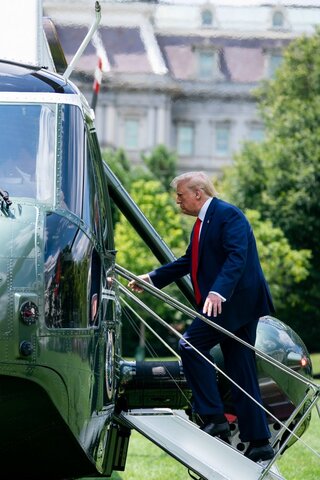 Donald Trump veut démanteler une loi environnementale capitale