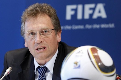Pour jouer au football, rien ne vaut une bonne dictature