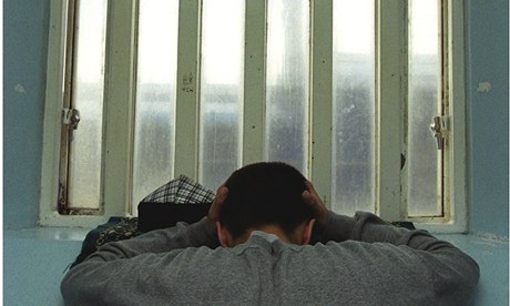 On peut fermer des prisons. C'est ce que fait la Suède