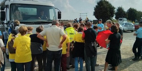 La compagnie Senoble menacée de boycott si elle achète le lait des Mille vaches