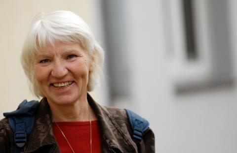 Elle vit sans argent, et s'en porte très bien
