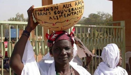 L'Europe impose à l'Afrique un traité pire que le <span class="caps">TAFTA</span>