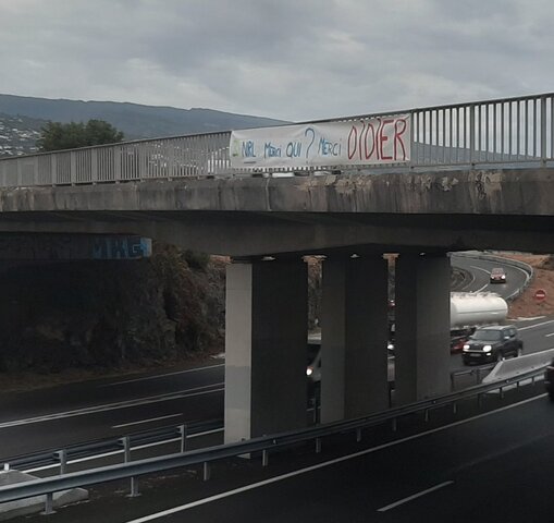  À la Réunion, une opposition toujours vive contre la «<small class="fine d-inline"> </small>nouvelle route du littoral<small class="fine d-inline"> </small>» 