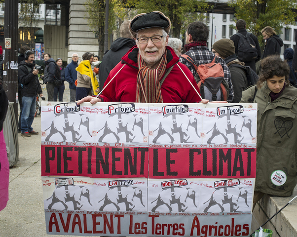 À Notre-Dame-des-Landes, Vinci recule, les expulsions n'auront pas lieu