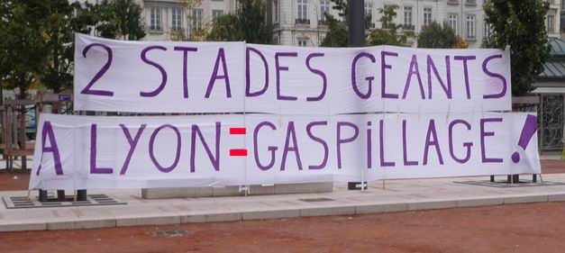 Football : tir de barrage à Lyon contre le projet de Grand Stade