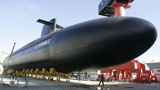 François Hollande freine le désarmement nucléaire