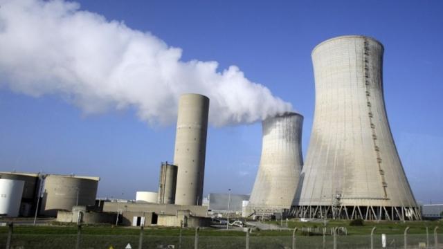 Fuites de tritium au Tricastin, <span class="caps">EDF</span> poursuivi