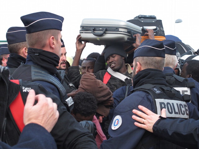 À Calais, chasse aux migrants et convergence entre zadistes et No Border