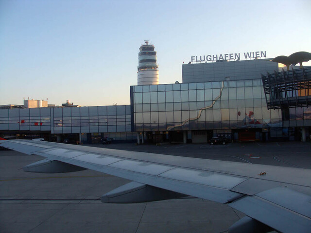 L'agrandissement de l'aéroport de Vienne interdit au nom du climat