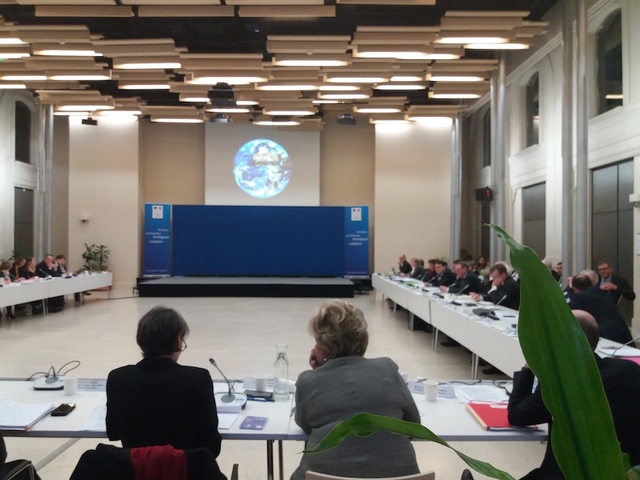Le gouvernement lance un débat sur les déchets nucléaires mais en pose d'avance la conclusion