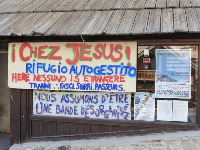 La solidarité des montagnards avec les migrants : délit de «<small class="fine d-inline"> </small>bande organisée<small class="fine d-inline"> </small>», selon la justice 