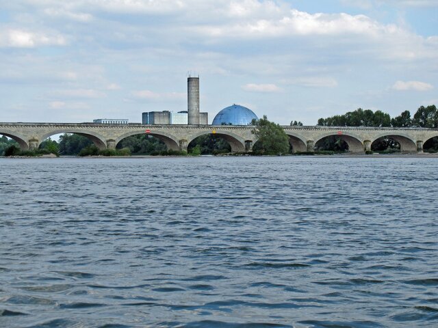Pollution radioactive de la Loire : une plainte déposée contre <span class="caps">EDF</span> et contre X