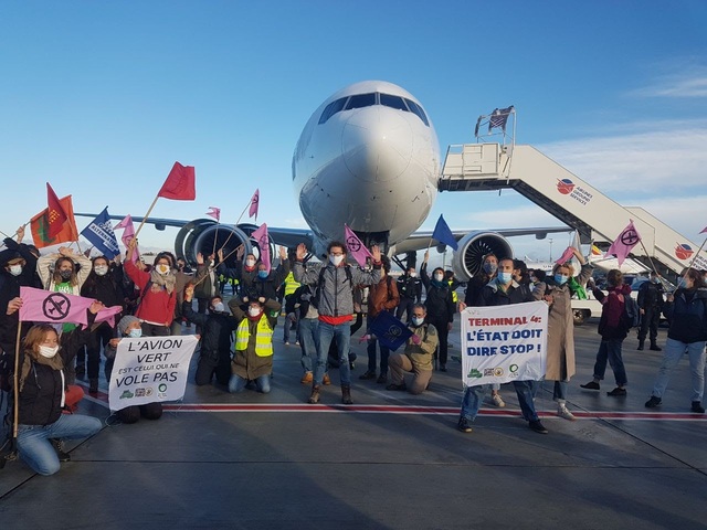 L'agrandissement de l'aéroport de Roissy est abandonné, ses opposants parlent d'un «<small class="fine d-inline"> </small>effet d'annonce<small class="fine d-inline"> </small>»