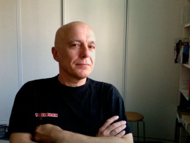 À toi Fabrice, le journaliste, le militant, l'ami. Tiens bon ‏