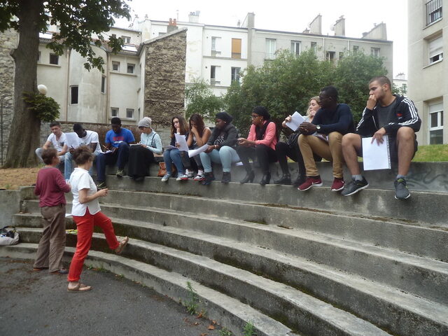 «<small class="fine d-inline"> </small>Et nous, est-ce qu'on donne l'exemple<small class="fine d-inline"> </small>?<small class="fine d-inline"> </small>» La boîte noire de l'atelier média du <span class="caps">XX</span><sup class="typo_exposants">e</sup>