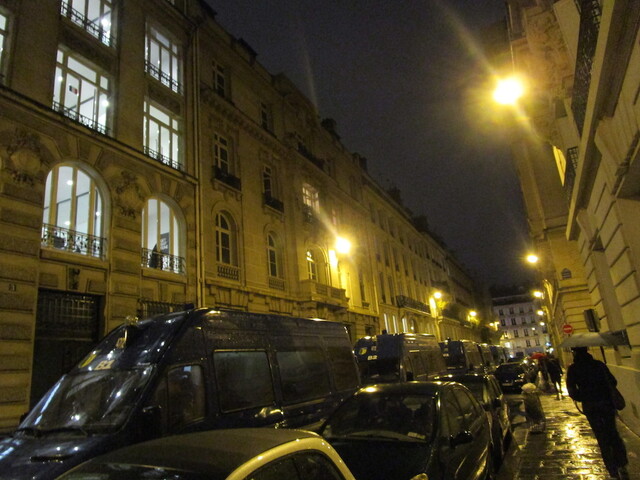 Des activistes climatiques internationaux ont été expulsés d'un squat à Paris