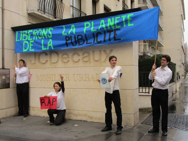 Mobilisation contre la publicité mangeuse de cerveau