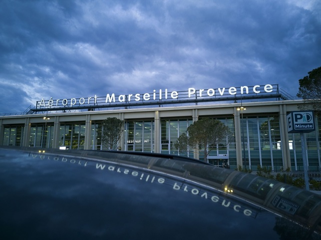 Les touristes riches, grands gagnants de l'extension de l'aéroport de Marseille