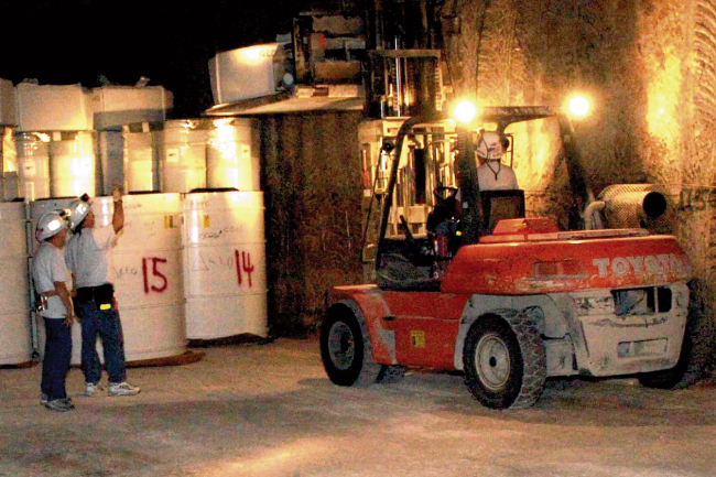 Fuite radioactive dans le dépôt de déchets nucléaires aux Etats-Unis. Cause probable : une litière pour chats<small class="fine d-inline"> </small>!