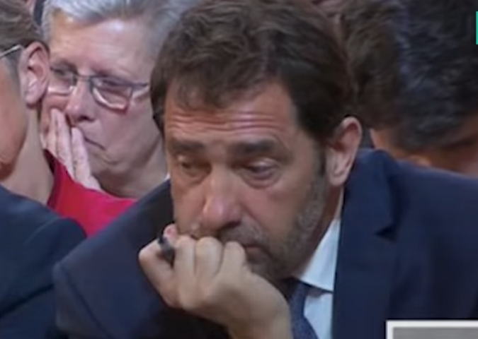 A-t-on le droit de crier «<small class="fine d-inline"> </small>Castaner assassin<small class="fine d-inline"> </small>?<small class="fine d-inline"> </small>» Procès à Besançon