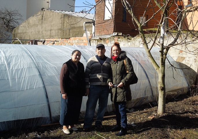 La main verte des Roms de Montreuil