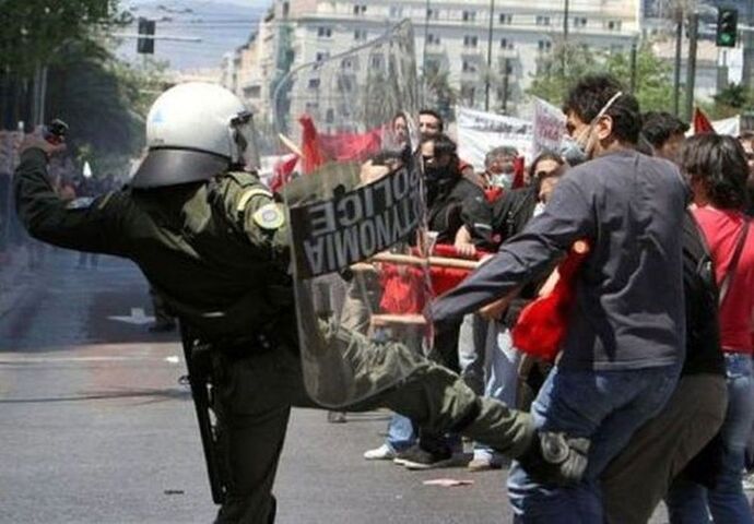 Grèce : rendons-leur la démocratie<small class="fine d-inline"> </small>!
