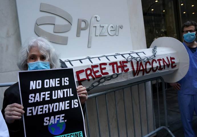 Vaccins anti-Covid : un mouvement mondial réclame la levée des brevets