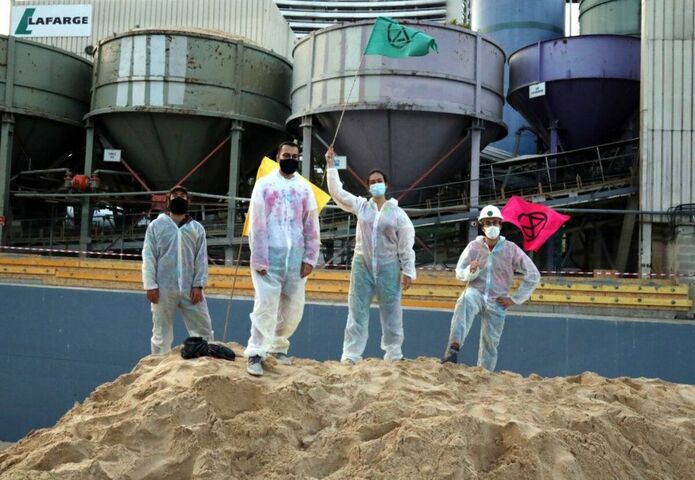 Des militants ont occupé une centrale à béton de Lafarge