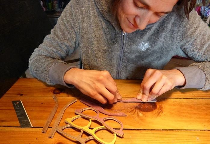 En Ardèche, on fabrique des lunettes en bois