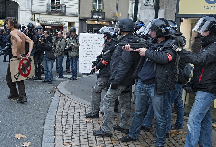 Impunité policière : le droit de manifester est en danger 