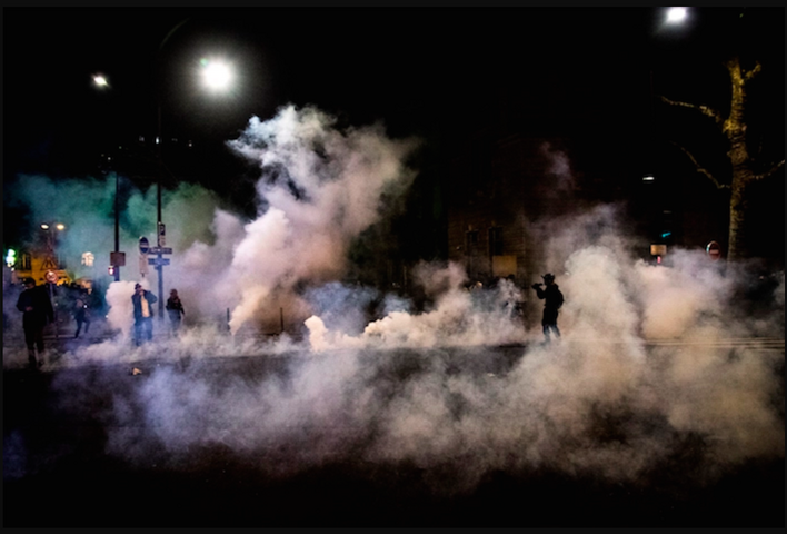 Journalistes et rédactions s'élèvent contre les violences policières