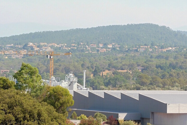 À Fréjus, le maire <span class="caps">FN</span> poursuit le bétonnage de la Côte d'Azur