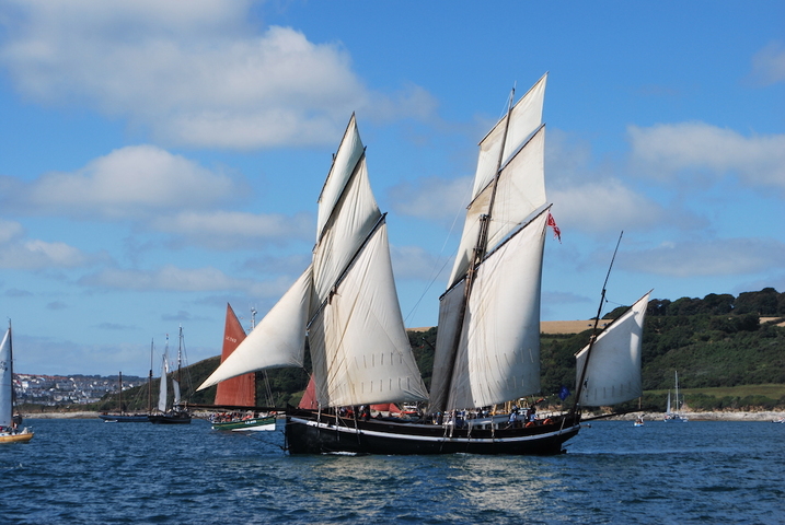 Le transport de marchandises à la voile commence à travers l'Atlantique