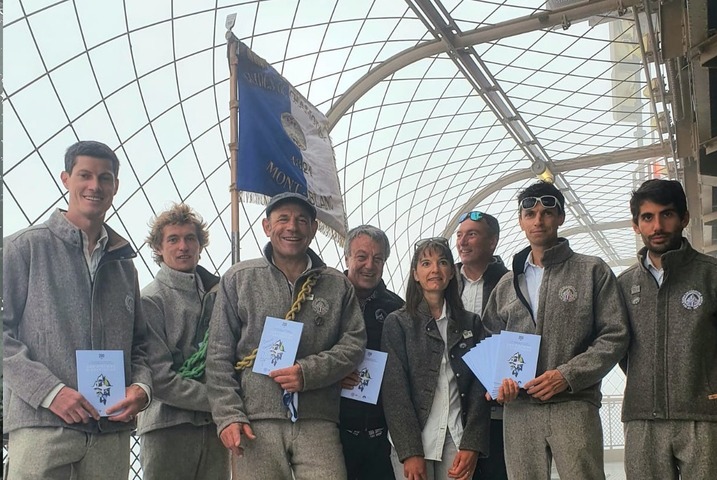 Ils sonnent l'alarme : les guides de Chamonix très inquiets du changement climatique