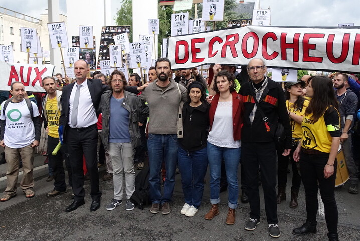 Le procès des décrocheurs de portraits : l'urgence climatique face à l'ordre