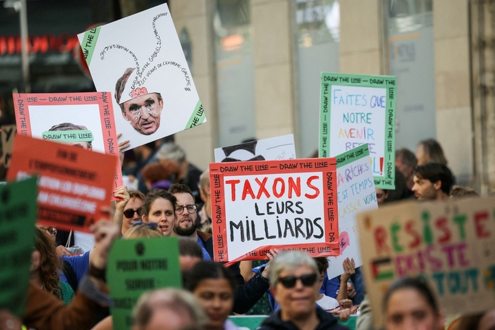 En France, 53 milliardaires sont plus riches que 32 millions de personnes