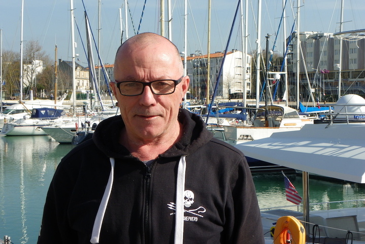 Des îles Féroé à celle de Lesbos, la vie engagée de Richard, capitaine de Sea Shepherd