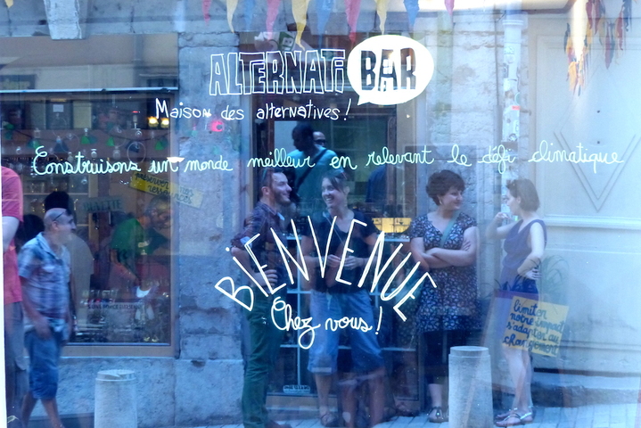 Ce bar est alternatif, bienvenue à l'Alternatibar, à Lyon