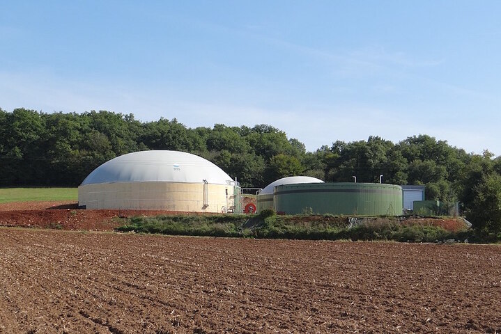 Dans le Lot, les résidus de la méthanisation polluent les sols