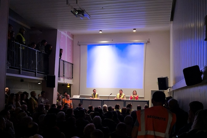 Les Gilets jaunes de l'Orne en réunion publique : justice, écologie, fraternité