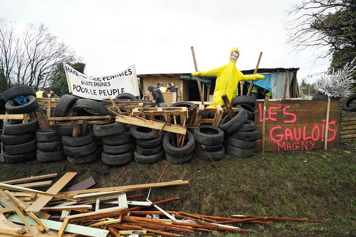 À Montceau-les-Mines, les Gilets jaunes veulent «<small class="fine d-inline"> </small>sauver la planète et sauver des emplois<small class="fine d-inline"> </small>»
