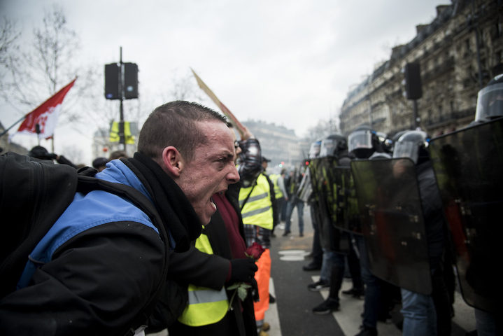 «<small class="fine d-inline"> </small>Je viens manifester pour le pouvoir de vivre. Vous comprenez, le pouvoir de vivre<small class="fine d-inline"> </small>!<small class="fine d-inline"> </small>»