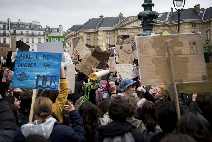 6<sup class="typo_exposants">e</sup> leçon des jeunes au gouvernement : arrêtons le désastre du transport