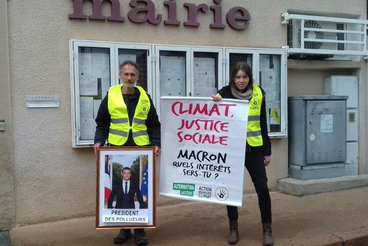 Un portrait de Macron réquisitionné à Sorbiers, près de Saint-Étienne