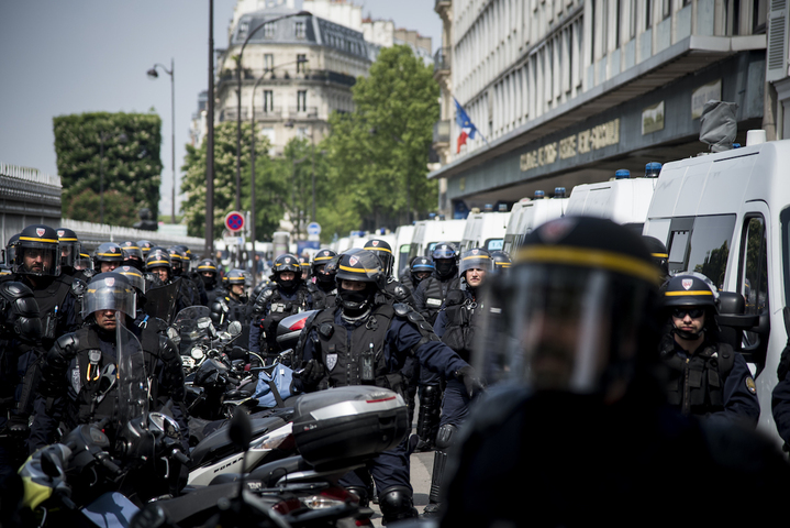 Nos libertés publiques sont en danger, organisons la riposte