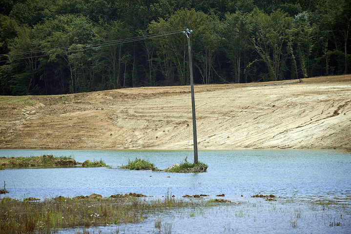 Multiplier les retenues d'eau face à la sécheresse, la fausse solution du ministre de l'Agriculture